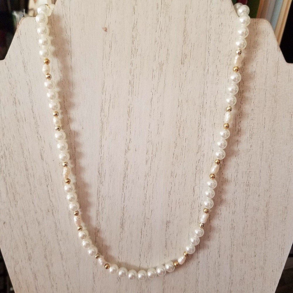 Vtg Signed LR (Lady Remington) Simulated Freshwater Rice Pearl, 18" Necklace